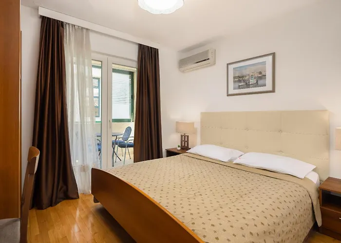 Sunny Ii アパート マカルスカ