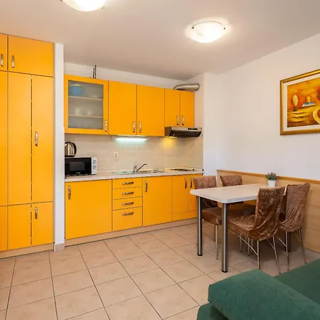 Sunny Ii Apartman *